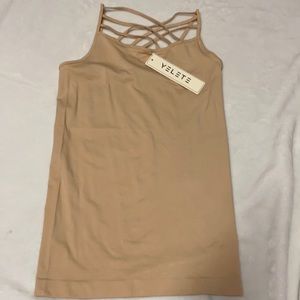 Crisscross Layering Tank